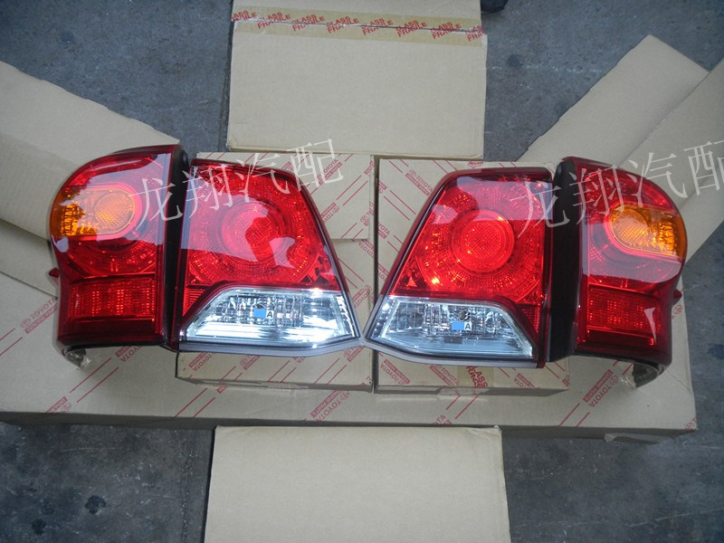 LENS & BODY REAR LAMP